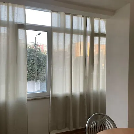 Ilo's Apartmant * تيرانا